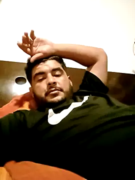 Snapshot of Yerackhip chatting on 11-16-25, 03:56 Yerackhip online show from 11-16-25, 03:56