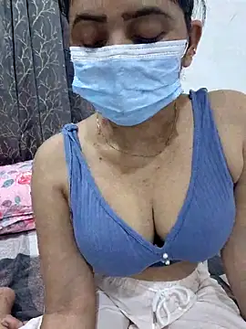 Snapshot of Aarti909090 chatting on 05-29-26, 02:48 Aarti909090 online show from 05-29-26, 02:48
