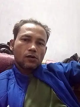 Snapshot of Najirhossain72 chatting on 12-18-25, 07:09 Najirhossain72 online show from 12-18-25, 07:09