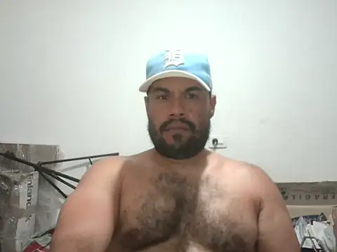 Snapshot of Ramses_36 chatting on 04-05-26, 02:42 Ramses 36 online show from 04-05-26, 02:42