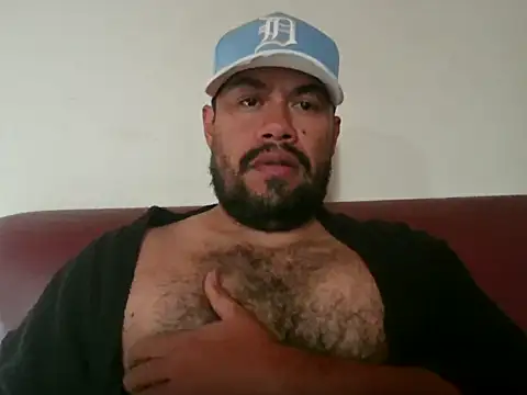 Snapshot of Ramses_36 chatting on 05-30-26, 07:44 Ramses 36 online show from 05-30-26, 07:44