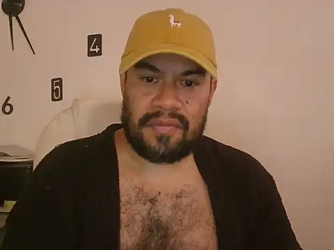 Snapshot of Ramses_36 chatting on 07-04-26, 01:50 Ramses 36 online show from 07-04-26, 01:50