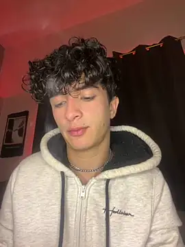 Snapshot of lion_cherry21 chatting on 11-19-25, 06:35 lion cherry21 online show from 11-19-25, 06:35