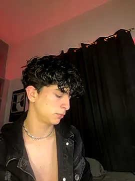 Snapshot of lion_cherry21 chatting on 11-22-25, 06:45 lion cherry21 online show from 11-22-25, 06:45