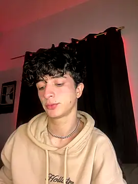 Snapshot of lion_cherry21 chatting on 11-24-25, 06:35 lion cherry21 online show from 11-24-25, 06:35