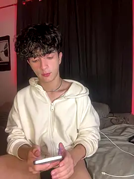 Snapshot of lion_cherry21 chatting on 11-25-25, 07:19 lion cherry21 online show from 11-25-25, 07:19