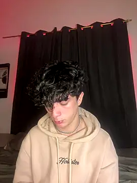 Snapshot of lion_cherry21 chatting on 11-29-25, 06:16 lion cherry21 online show from 11-29-25, 06:16