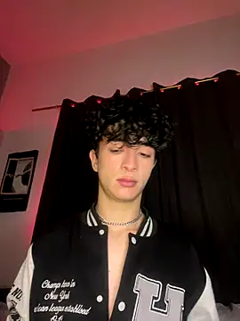 Snapshot of lion_cherry21 chatting on 12-05-25, 07:28 lion cherry21 online show from 12-05-25, 07:28