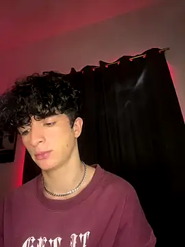 Snapshot of lion_cherry21 chatting on 12-16-25, 08:08 lion cherry21 online show from 12-16-25, 08:08