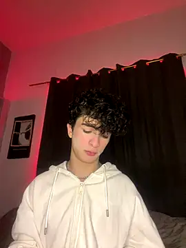 Snapshot of lion_cherry21 chatting on 12-20-25, 06:42 lion cherry21 online show from 12-20-25, 06:42