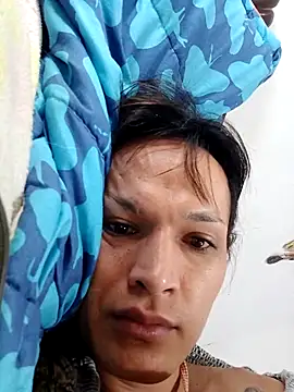 PaulinaLondra2 online show from 12-16-25, 02:16