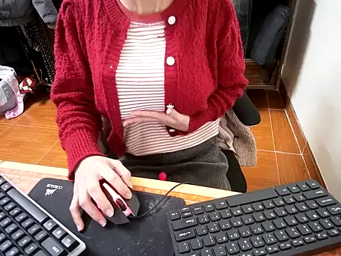 ---Lusi03--- online show from 02-11-26, 10:20