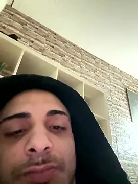 Snapshot of jiggy823 chatting on 01-08-26, 09:11 jiggy823 online show from 01-08-26, 09:11