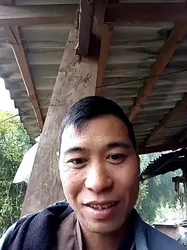 Snapshot of Kevin-n chatting on 11-03-25, 04:58 Kevin-n online show from 11-03-25, 04:58