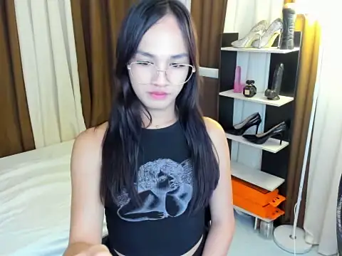 PetiteAsianTrisha online show from 01-05-26, 05:27