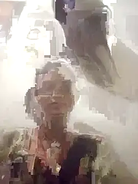 Snapshot of Jooli_cuty chatting on 11-06-25, 04:08 Jooli cuty online show from 11-06-25, 04:08