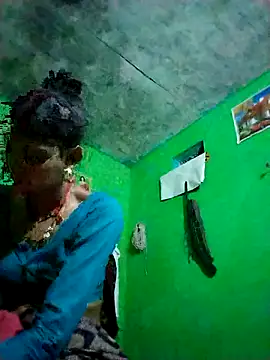 Jooli cuty online show from 06-03-26, 04:23