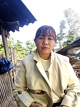 Snapshot of be-yeu chatting on 11-23-25, 01:38 be-yeu online show from 11-23-25, 01:38