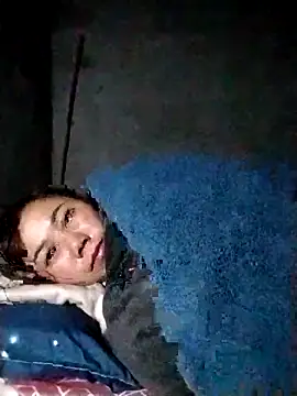 Snapshot of be-yeu chatting on 12-02-25, 01:50 be-yeu online show from 12-02-25, 01:50