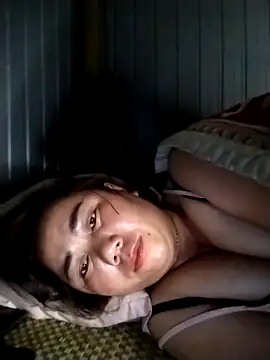 Snapshot of be-yeu chatting on 12-15-25, 08:46 be-yeu online show from 12-15-25, 08:46