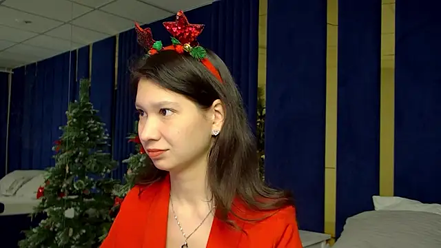 SaraDenars online show from 12-15-25, 05:34