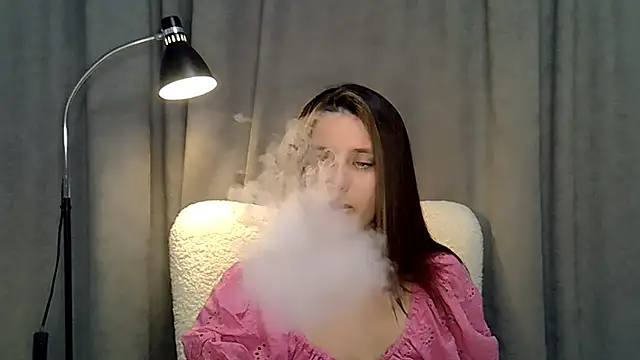 Snapshot of KiraHoney chatting on 06-23-26, 07:34 KiraHoney online show from 06-23-26, 07:34