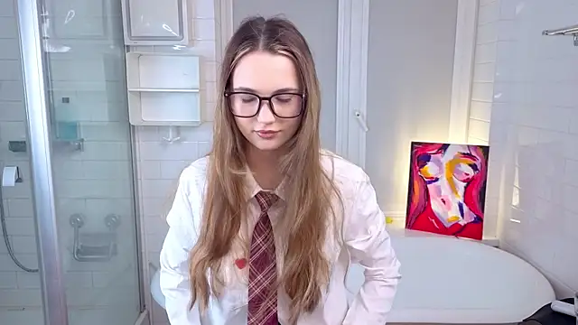 Snapshot of LeenaPuita chatting on 01-13-26, 05:07 LeenaPuita online show from 01-13-26, 05:07