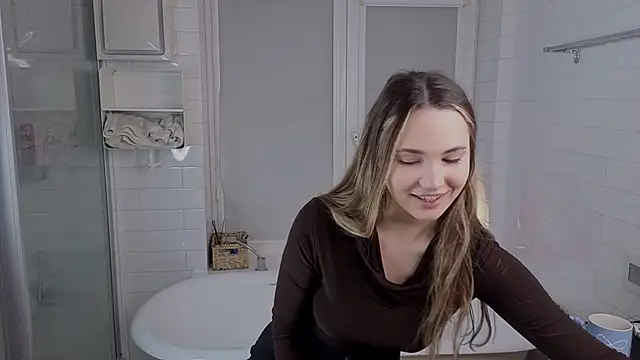 Snapshot of LeenaPuita chatting on 03-02-26, 04:36 LeenaPuita online show from 03-02-26, 04:36