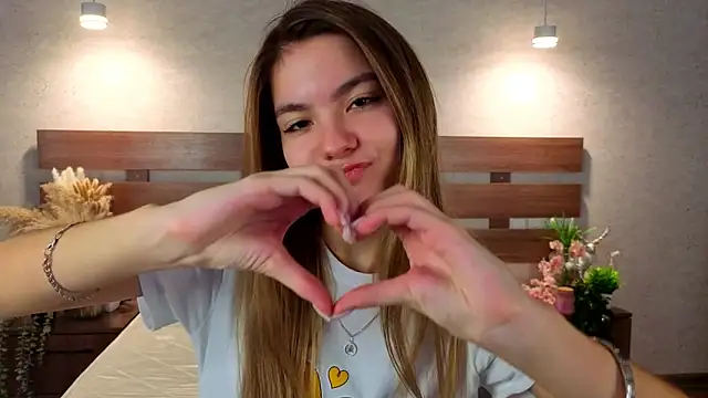 Snapshot of MargieDavidson chatting on 02-10-26, 08:40 MargieDavidson online show from 02-10-26, 08:40