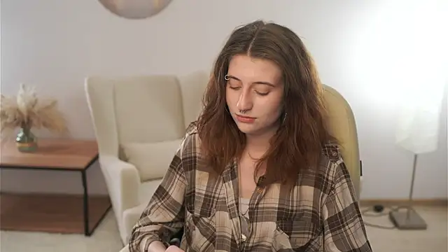 EmmalineNasir online show from 11-06-25, 09:10