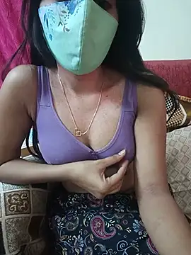 Snapshot of Tamil_White_Rose chatting on 07-19-26, 10:02 Tamil White Rose online show from 07-19-26, 10:02