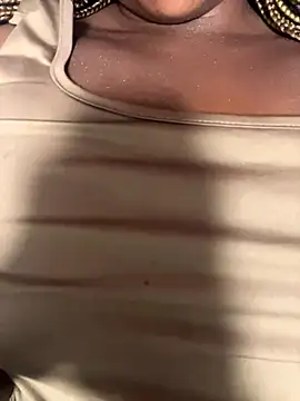 Snapshot of Naughty_JessieX chatting on 11-28-25, 08:44 Naughty JessieX online show from 11-28-25, 08:44