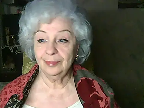 Snapshot of ValeriaKroww chatting on 04-19-26, 05:45 ValeriaKroww online show from 04-19-26, 05:45