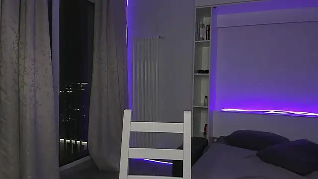 Snapshot of DanteRay chatting on 11-20-25, 07:02 DanteRay online show from 11-20-25, 07:02