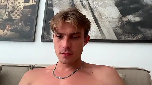 Snapshot of DanteRay chatting on 05-12-26, 06:32 DanteRay online show from 05-12-26, 06:32
