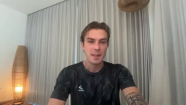 Snapshot of DanteRay chatting on 07-09-26, 03:10 DanteRay online show from 07-09-26, 03:10