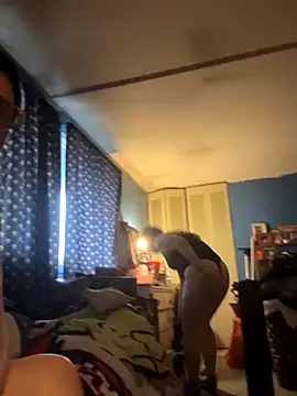 Snapshot of biggdaddyandqueenn chatting on 12-13-25, 07:53 biggdaddyandqueenn online show from 12-13-25, 07:53