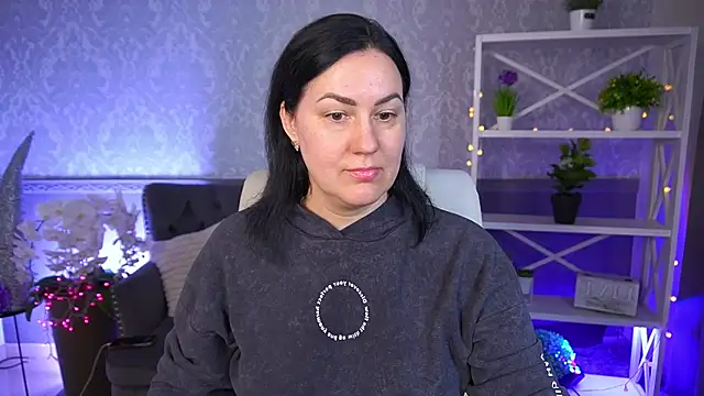 VelvetLuck online show from 03-06-26, 01:40