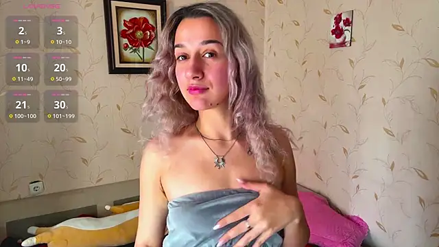 Snapshot of Auroragin chatting on 11-20-25, 09:20 Auroragin online show from 11-20-25, 09:20