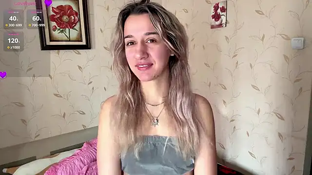 Snapshot of Auroragin chatting on 12-14-25, 09:14 Auroragin online show from 12-14-25, 09:14