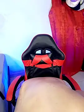 Snapshot of sexysubMila chatting on 11-12-25, 11:03 sexysubMila online show from 11-12-25, 11:03