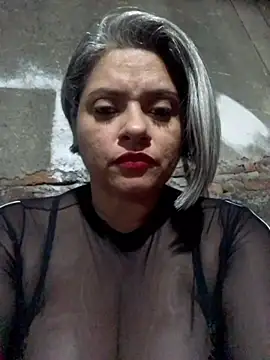 Snapshot of sexysubMila chatting on 12-21-25, 12:18 sexysubMila online show from 12-21-25, 12:18