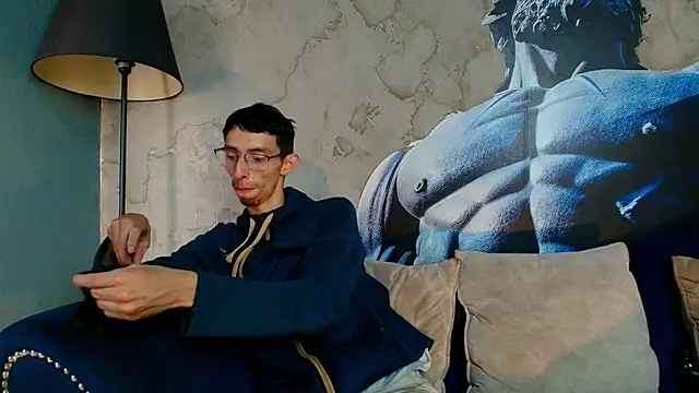 Snapshot of ZyroNight chatting on 11-22-25, 02:05 ZyroNight online show from 11-22-25, 02:05