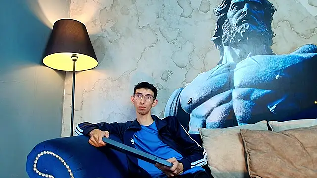 Snapshot of ZyroNight chatting on 12-03-25, 07:12 ZyroNight online show from 12-03-25, 07:12