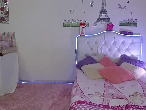 veronicamist95 online show from 12-19-25, 02:29