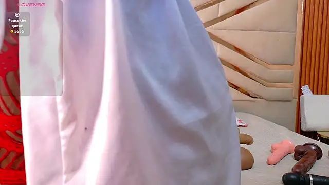 Snapshot of missfoster chatting on 02-08-26, 12:19 missfoster online show from 02-08-26, 12:19