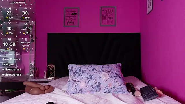 Snapshot of missfoster chatting on 04-02-26, 07:55 missfoster online show from 04-02-26, 07:55