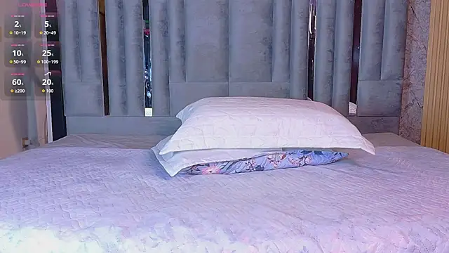 Snapshot of missfoster chatting on 04-13-26, 01:33 missfoster online show from 04-13-26, 01:33