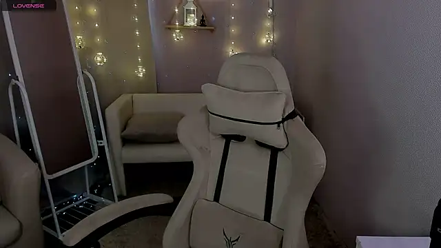 Hanako Rey online show from 02-25-26, 01:10