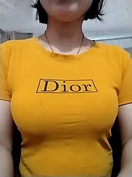 Niramiu online show from 11-16-25, 01:44